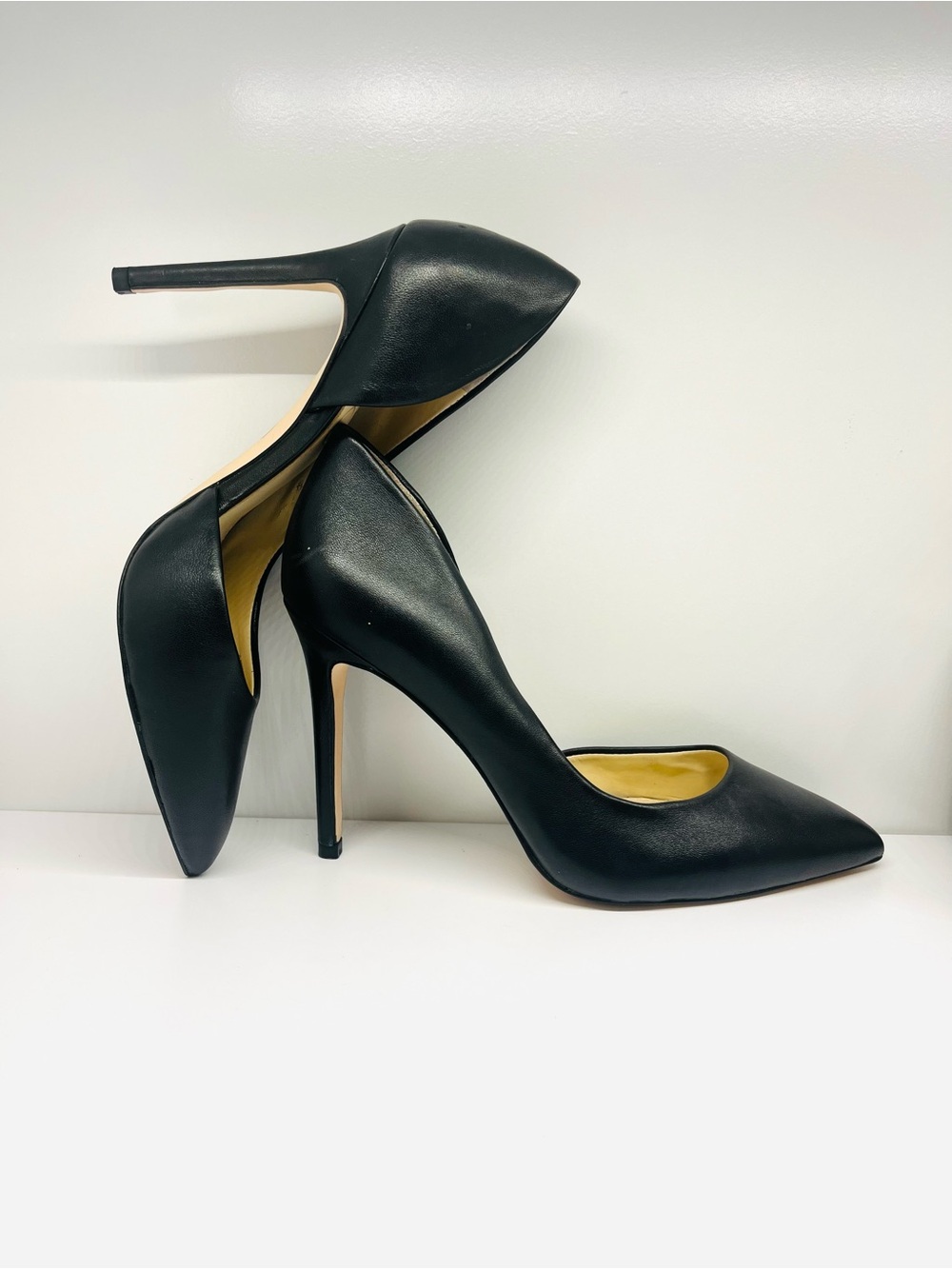 Jessica Simpson Black D'Orsay Pointed Toe Stiletto Heels.